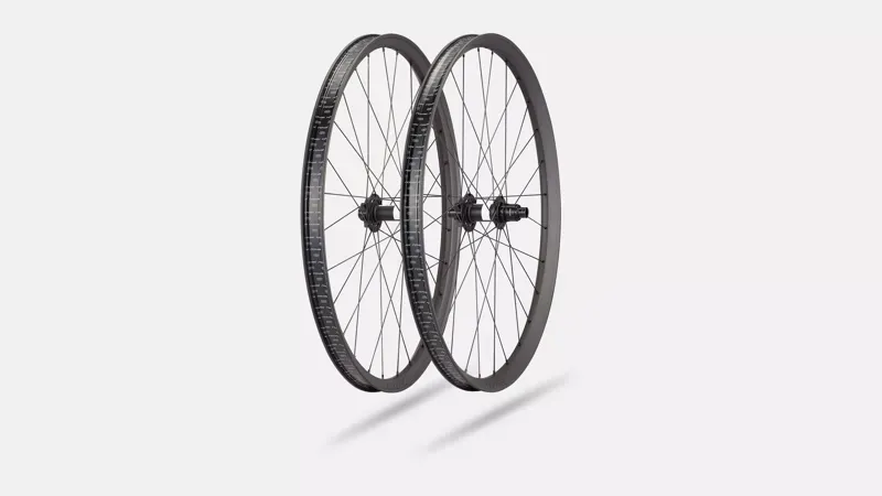 Traverse HD 350 DEG Carbon/Black 27.5 rear 32h