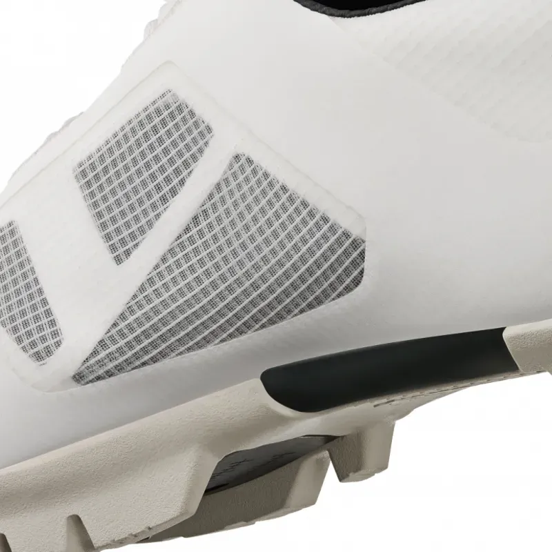 Fizik Vento Proxy Shoes in White-5