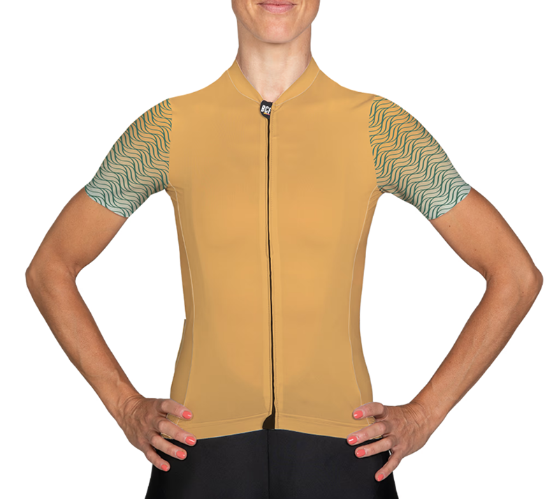 BCF Women's Gravel Jersey in Coral/Forest