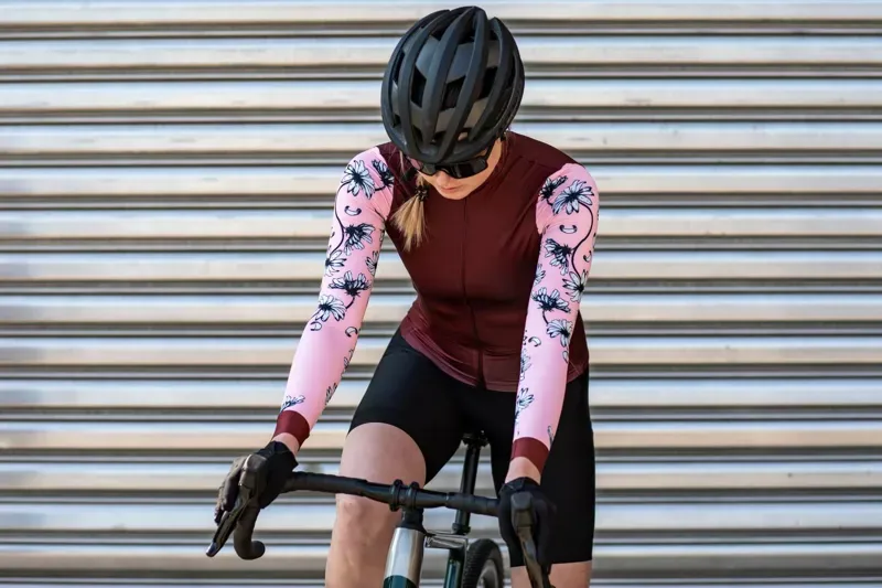 BCF Women's Gravel Long Sleeve Jersey in Bourgogne/Salmon-4