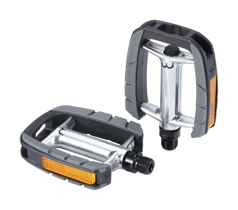 BBB ComfortLight Trekking Pedals in Silver