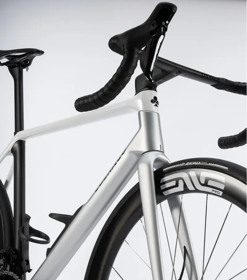 Colnago C72 Disc 2026 Carbon Road Race Bike With Dura Ace Di2 ENVE 4.5 SES HFWS Black Silver White-4