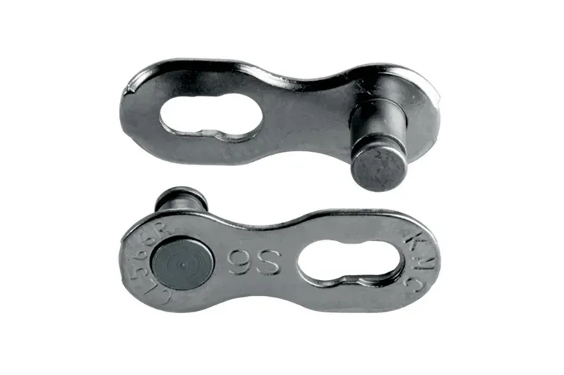 KMC Missing Link 9-Speed Chain Link in Silver