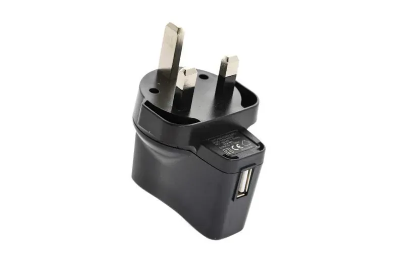 Moon Usb Charger In Black