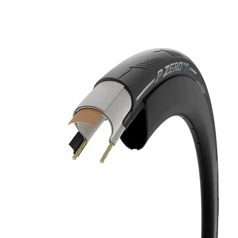 P ZERO Race 4S Black 700x2-3
