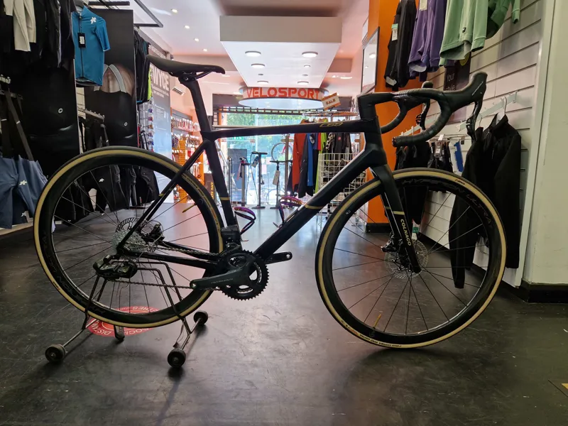 Colnago C68ti Super Record EPS Road Bike Black ex Display