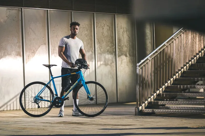 Merida Speeder 300 Hybrid Bike in Blue-2