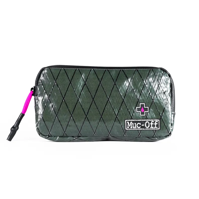 Muc-Off Rainproof Essentials Case Header GREEN