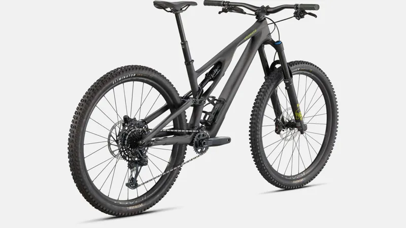 Specialized Stumpjumper EVO Expert Mountain Bike in Black-1