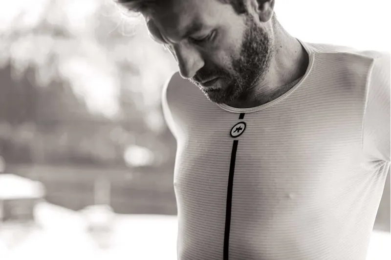 ASSOS ASSOSOIRES Summer SS Skin Layer - White-2