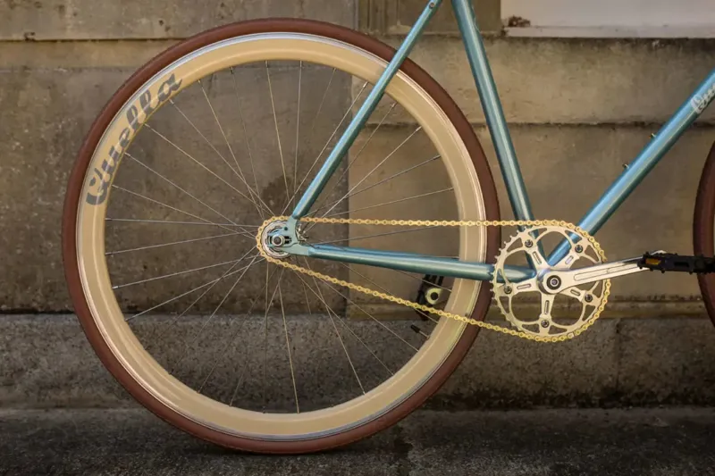 Quella Varsity Collection - Cambridge Steel Single Speed Bike in Blue-7