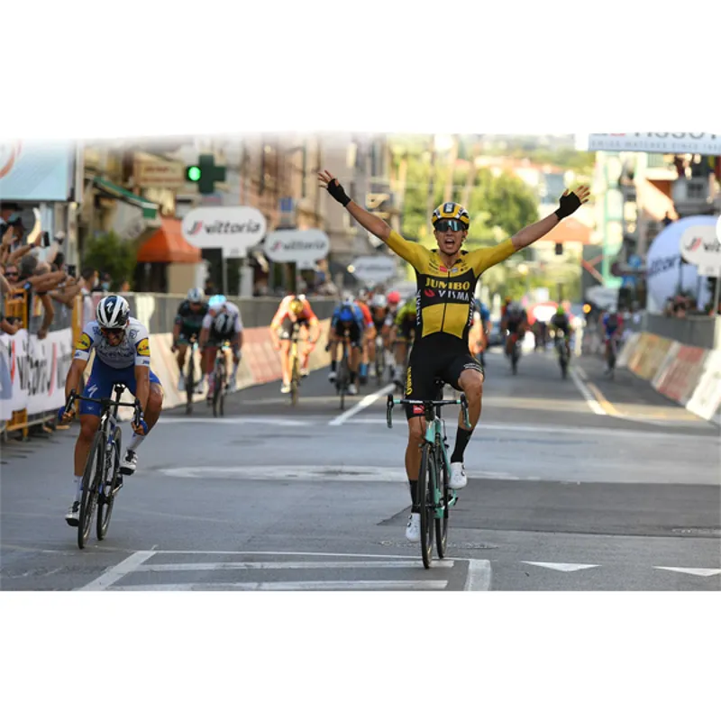 Vittoria Corsa Folding Clincher Tyre in Black-3