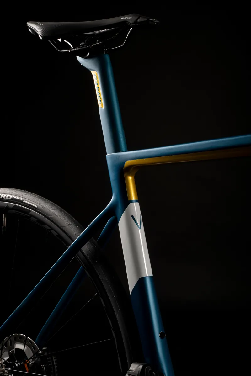 Colnago V3 Disc 2023 Complete Road Bike Rival AXS -1