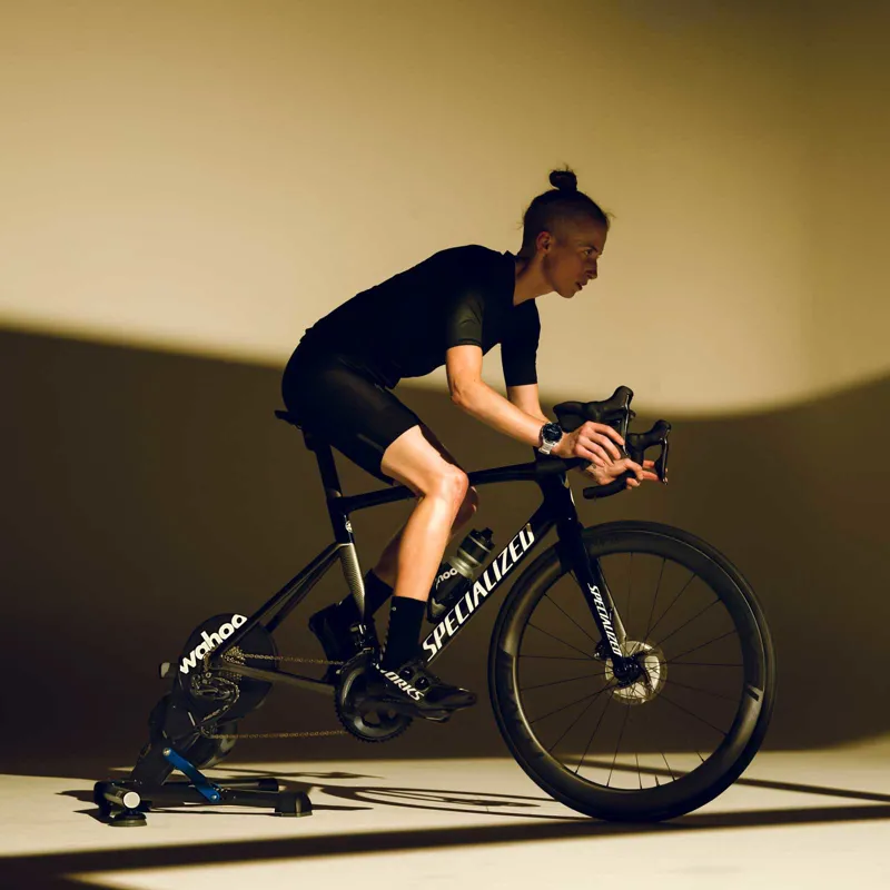 WAHOO ELEMNT RIVAL multisport gps watch KONA WHITE-11