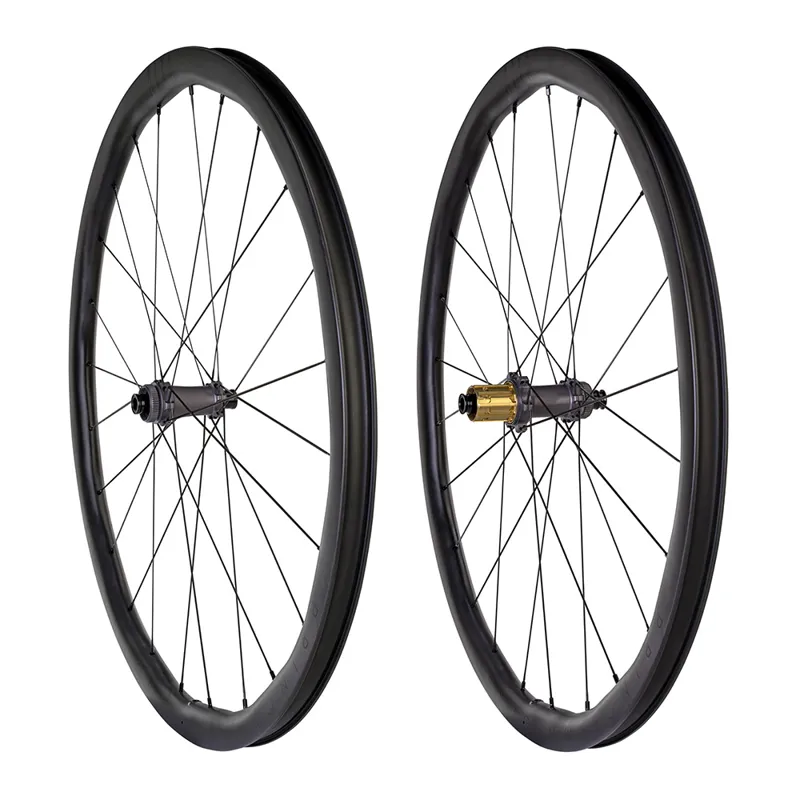 Princeton Alta 3532 - Tactic Hubs Black 700c