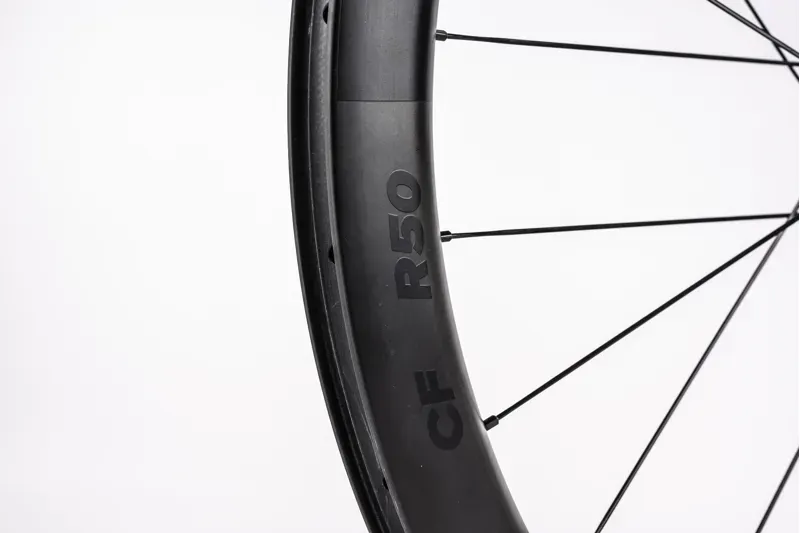Classified Powershift CF R50 Road Wheelset With Hub Gear Black-4