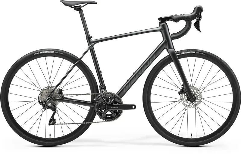 Merida Scultura Endurance 400 Road Bike In Black/Silver