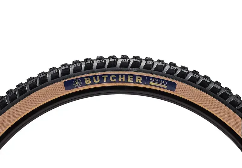Specialized Butcher Grid Trail T9 29x2.4-inch TLR Trail Tire in Black-2