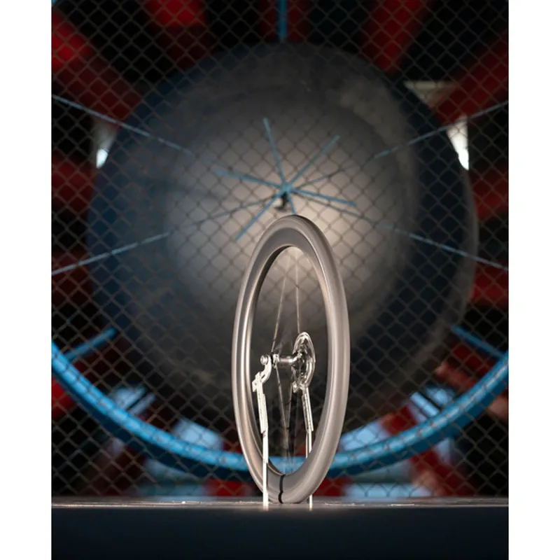 DT SWISS GRC 1400 SPLINE disc brake wheel carbon clincher 42 x 24 mm 650B rear -3