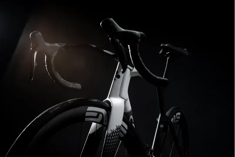 Colnago Y1RS Disc 2025 Carbon TT Aero Bike Dura Ace Di2 UAE-2